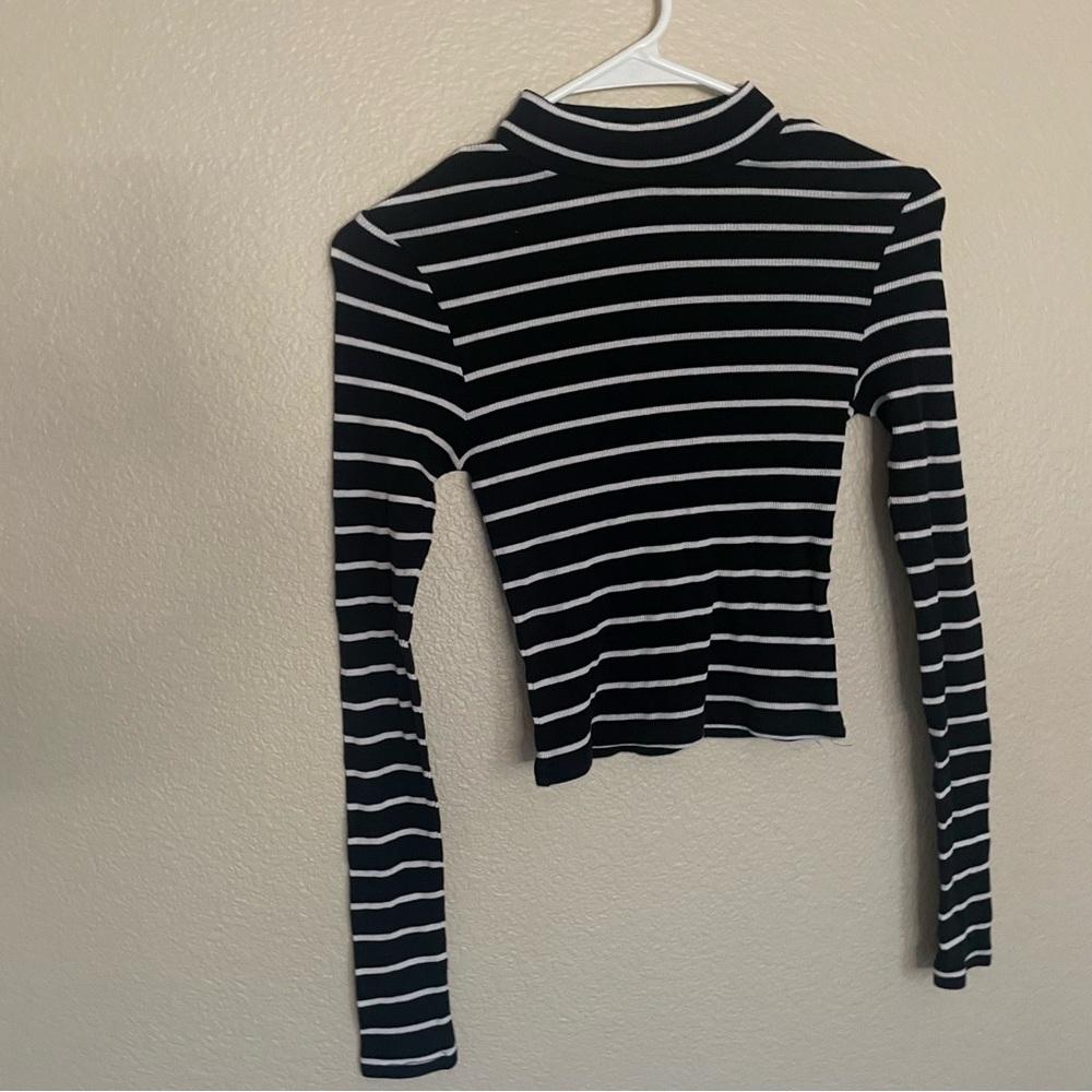 Black and White Striped Women's Top